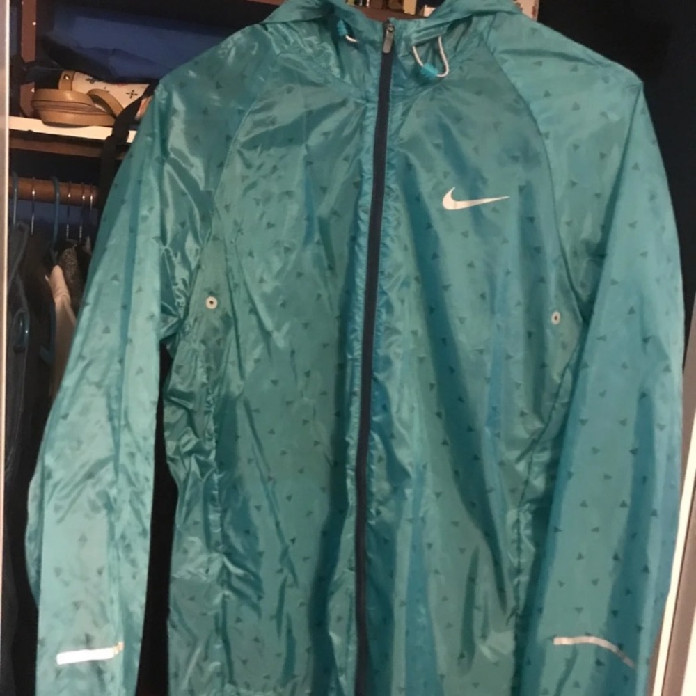 Nike windbreaker